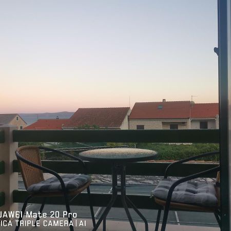 Apartmani Franceska Bol Exterior photo